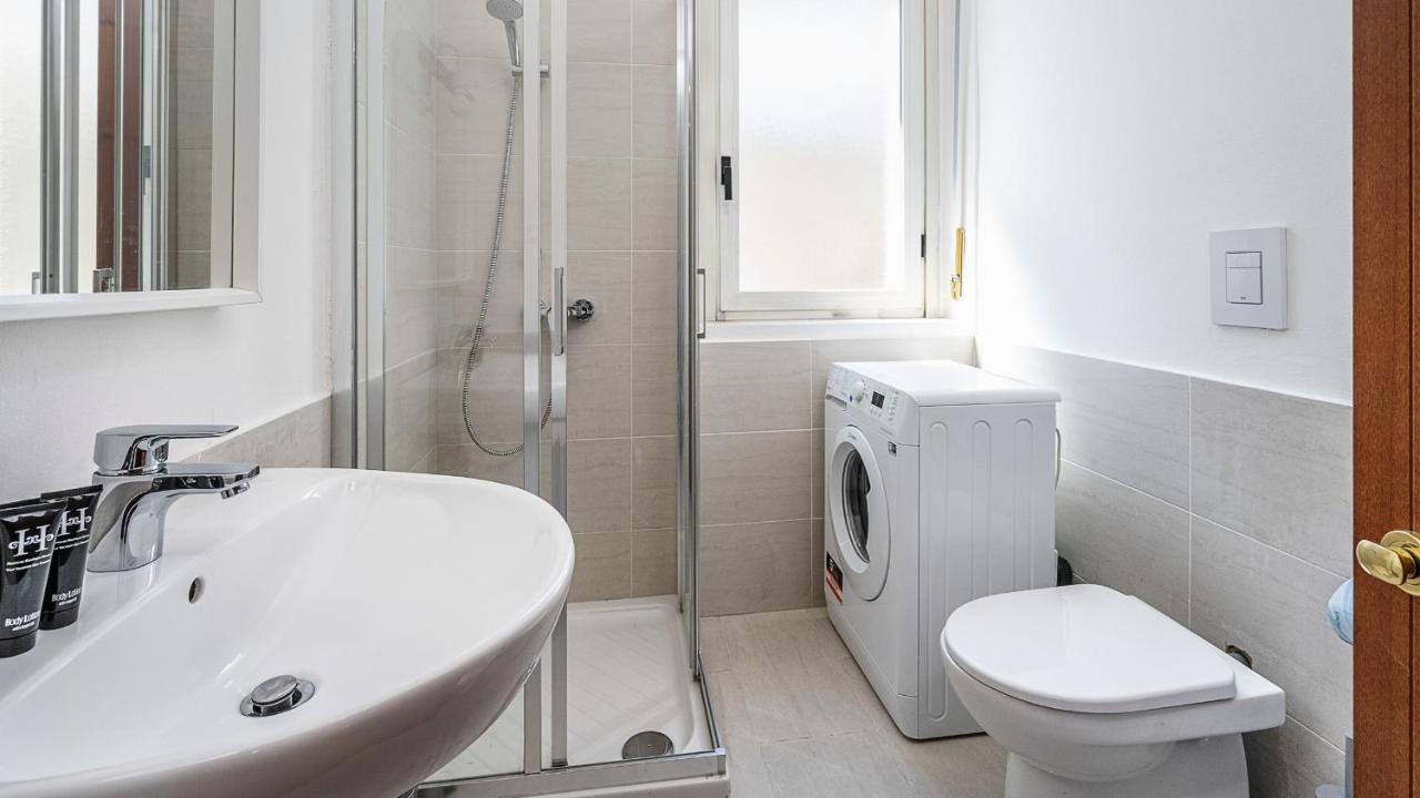 Italianway - Veniero 5 Apartment Milan Luaran gambar